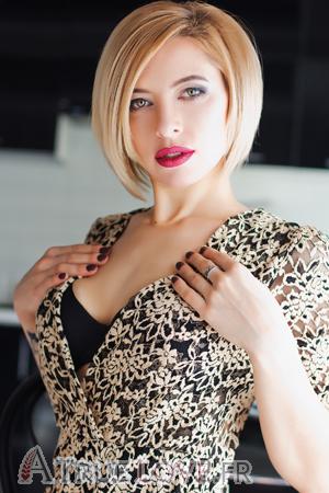 148170 - Anastasiya Âge: 39 - Ukraine