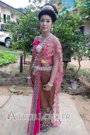 157038 - Srililuck Âge: 25 - Thaïlande