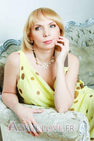 161320 - Elena Âge: 49 - Russie
