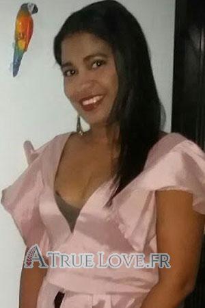 180635 - Yadira Âge: 44 - Colombie