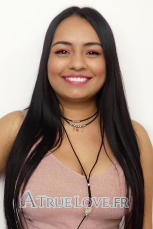 185715 - Laura Âge: 29 - Colombie