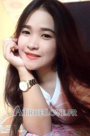 191019 - Thanya Âge: 26 - Thaïlande