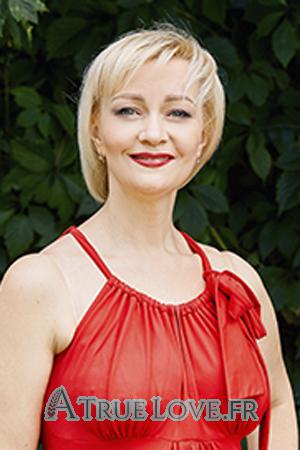 194360 - Elena Âge: 47 - Ukraine