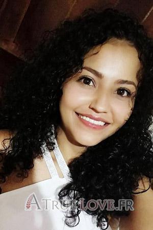 201589 - Maria Âge: 28 - Costa Rica