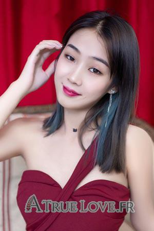 201650 - Winnie Âge: 22 - Chine