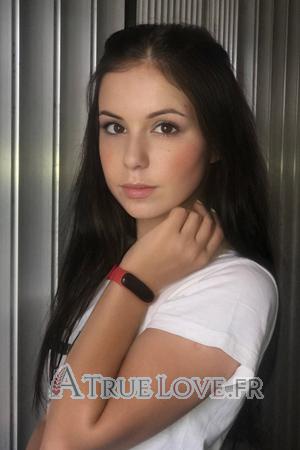 203496 - Diana Âge: 19 - Ukraine