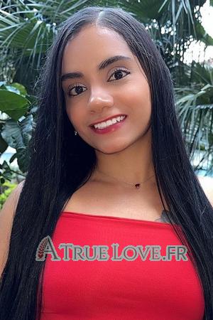 204580 - Claudia Âge: 32 - Colombie