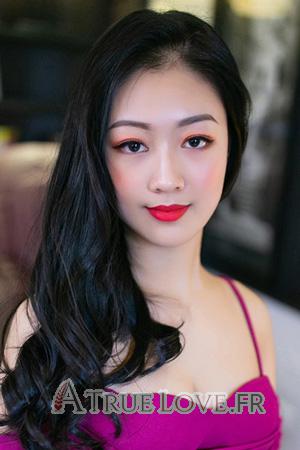 206546 - Queena Âge: 24 - Chine
