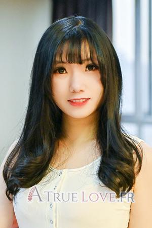 207723 - Yanling Âge: 26 - Chine