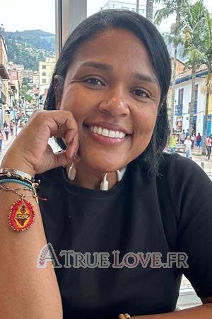 208177 - Claudia &Acirc;ge: 44 - Colombie