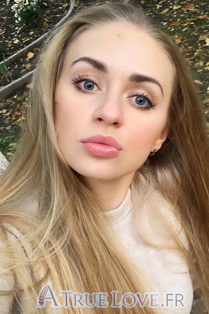 208586 - Svetlana Âge: 31 - Russie