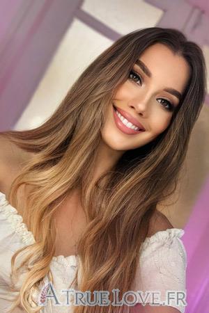 210859 - Anastasia Âge: 22 - Ukraine