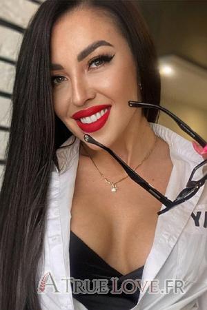 211428 - Karina Âge: 25 - Ukraine