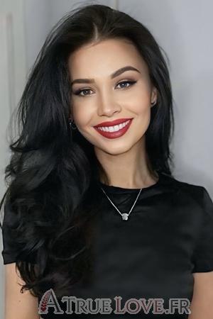 211802 - Natalia Âge: 28 - Ukraine
