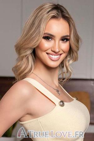 211893 - Natalia Âge: 24 - Ukraine