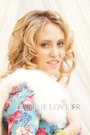 212441 - Elena &Acirc;ge: 28 - Russie