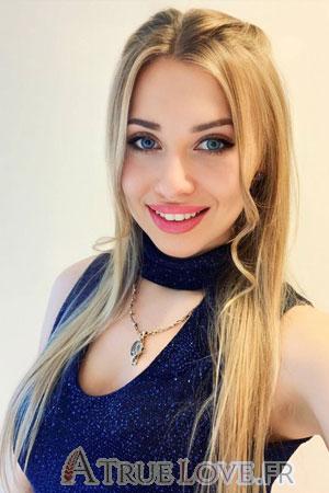 212950 - Anastasiia Âge: 31 - Ukraine