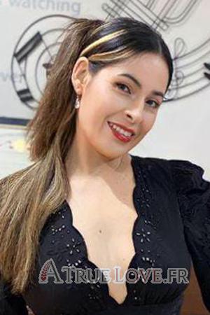 213144 - Yeimi Âge: 44 - USA