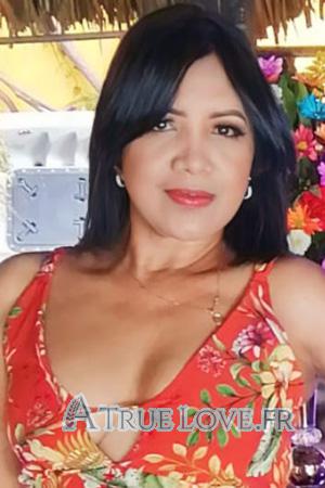 215865 - Xiomara &Acirc;ge: 48 - Colombie