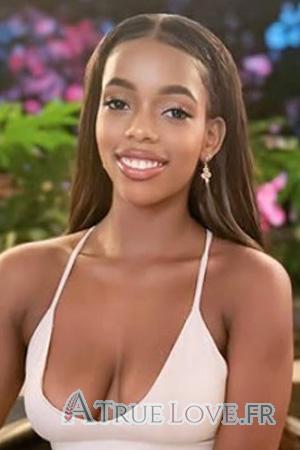 223029 - Valentina Âge: 22 - Colombie