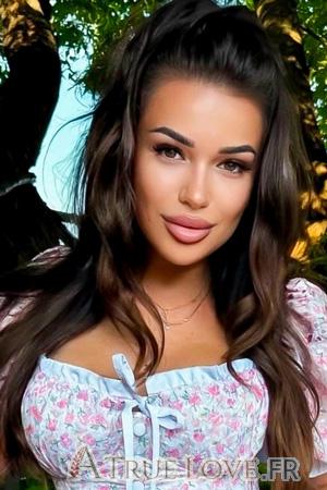 223616 - Yuliia Âge: 25 - Ukraine