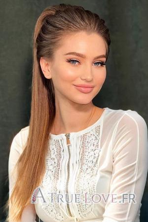 224039 - Daria Âge: 25 - Ukraine