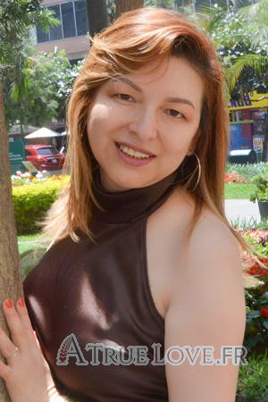 Ladies of P&eacute;rou