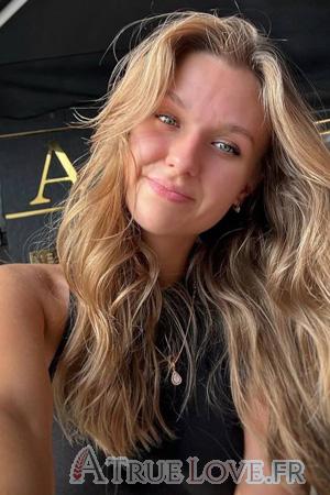 226231 - Viola &Acirc;ge: 21 - Ukraine