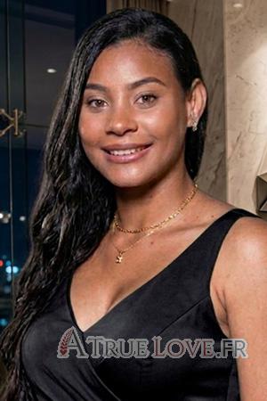 228318 - Nathacha Fernanda &Acirc;ge: 28 - Dominican Republic
