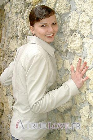 71680 - Marina &Acirc;ge: 22 - Ukraine