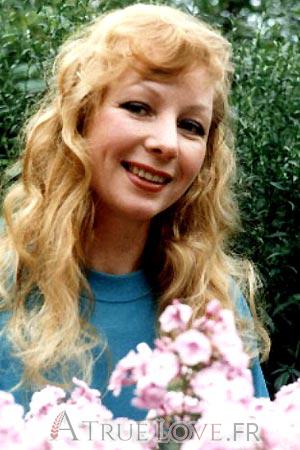 71827 - Alina &Acirc;ge: 42 - Russie