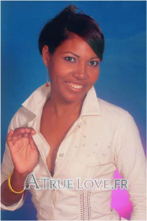 74452 - Juanita &Acirc;ge: 32 - Colombie