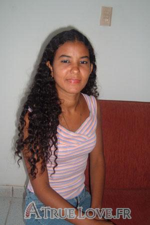 74647 - Indira &Acirc;ge: 33 - Colombie