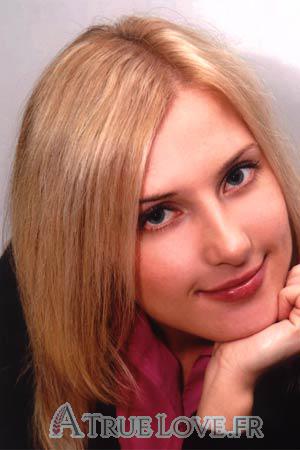 74685 - Dina &Acirc;ge: 27 - Russie